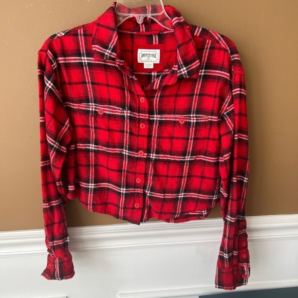 American Eagle Women’s Cropped Red Plaid Flannel Shirt Size XS Farm Outdoors - Picture 5 of 9